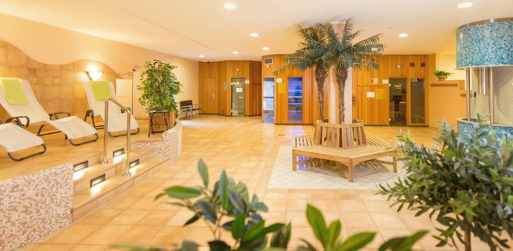 Maifeld Sport- Und Tagungshotel Werl Exteriör bild