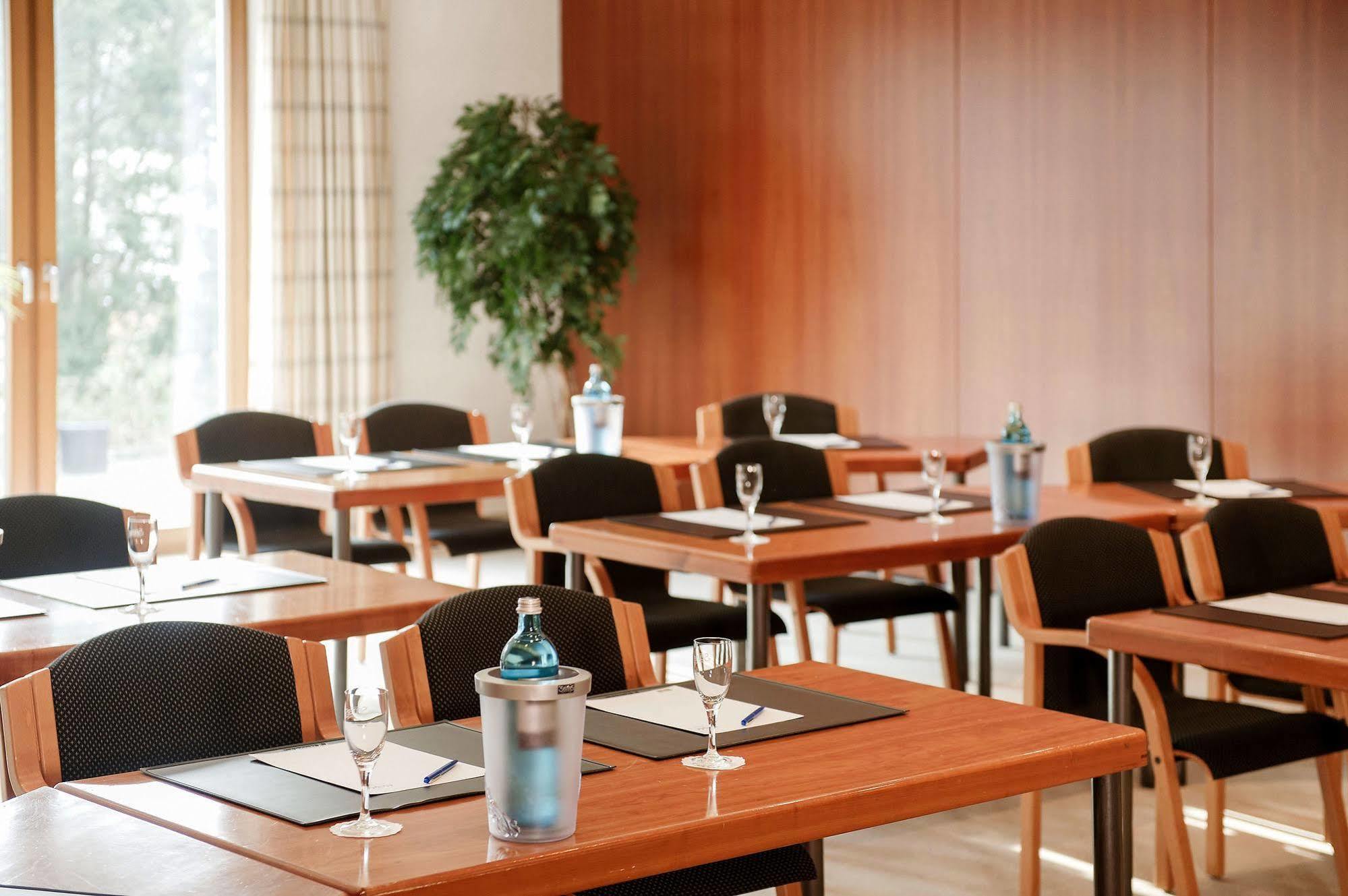 Maifeld Sport- Und Tagungshotel Werl Exteriör bild